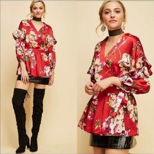 ✨HP✨ ENTRO Floral Kimono Blouse Top MEDIUM Red